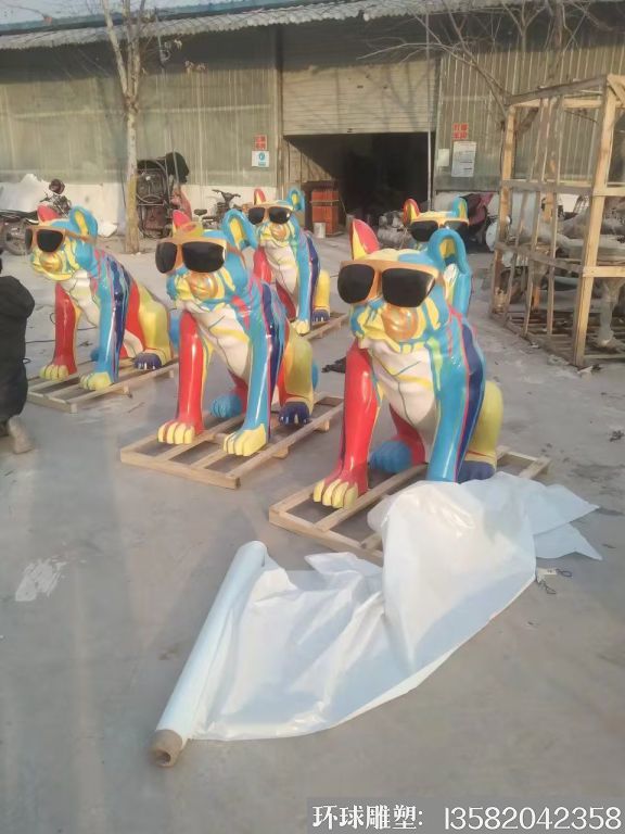 玻璃鋼卡通狗雕塑加工廠家 狗雕塑定制